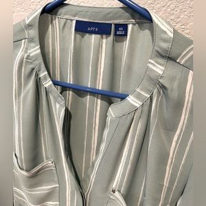 Apt 9 - Long Sleeve Green Top (XS)